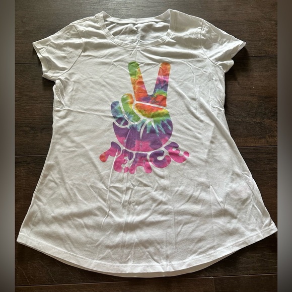 Justice White Peace Sign Kids Shirt - Picture 1 of 2